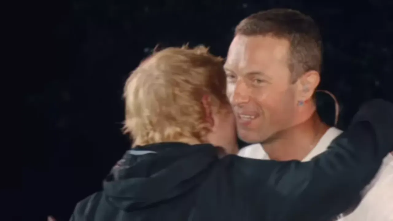 Ed Sheeran et Chris Martin offrent une incroyable performance sur scène