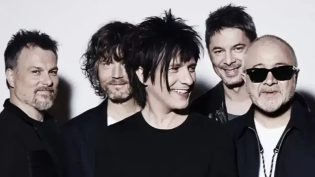 Indochine annonce la remise en vente de nouvelles places pour leur tournée