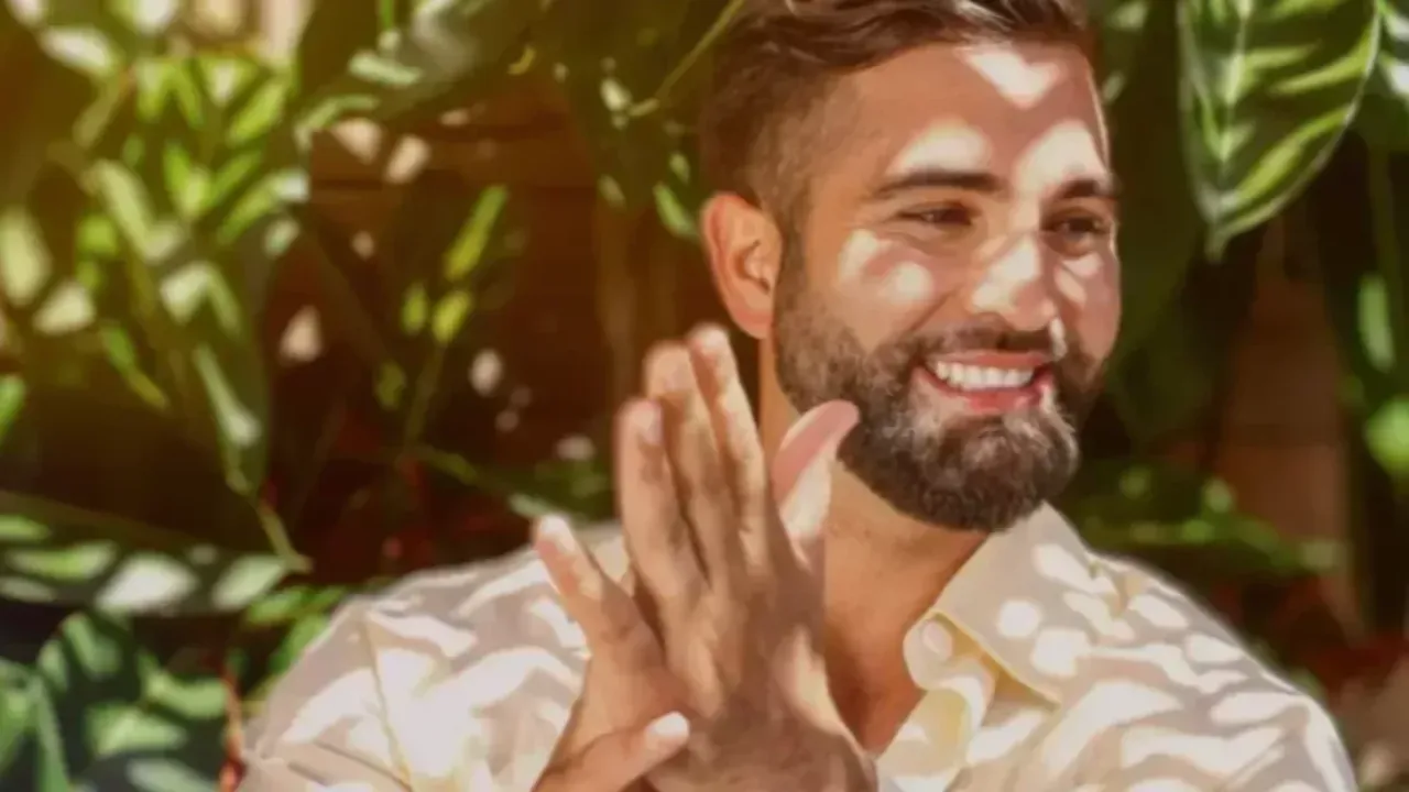 Kendji Girac dévoile une photo d'enfance sur laquelle il est méconnaissable