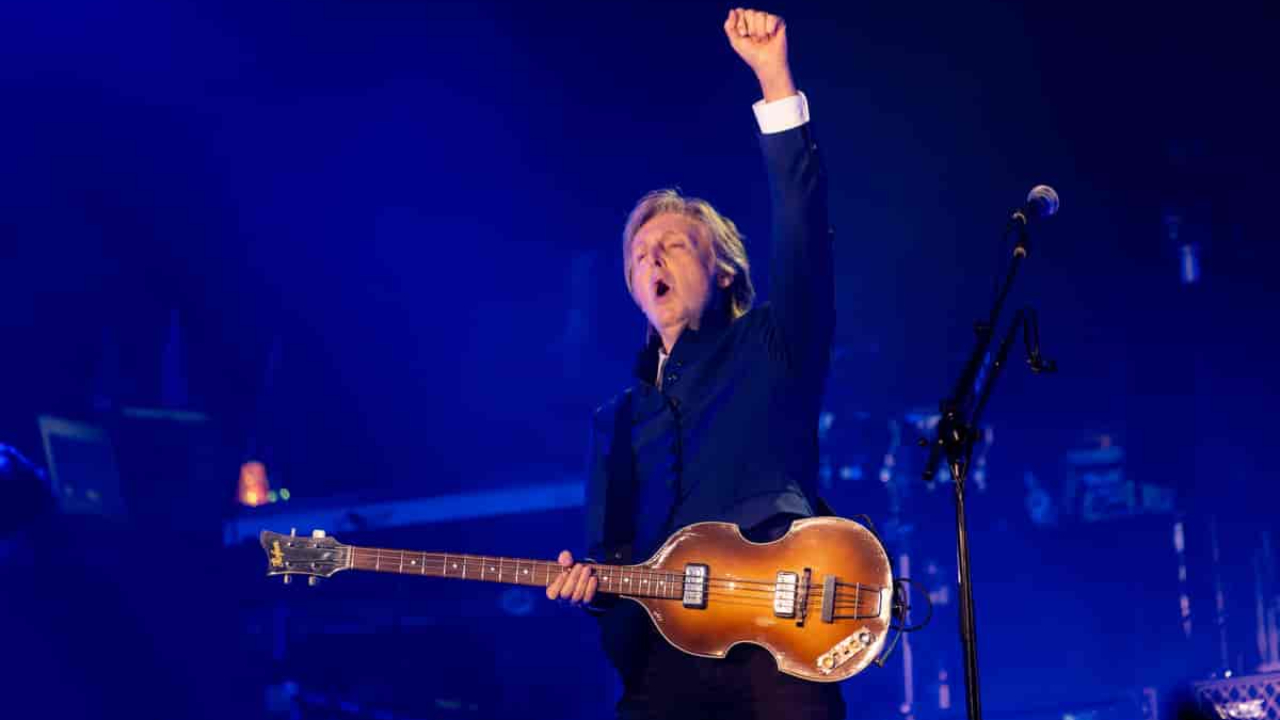 Paul McCartney met le feu à Paris La Défense Arena