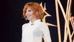 Mylène Farmer fait le buzz avec un bisou avec un artiste américain !